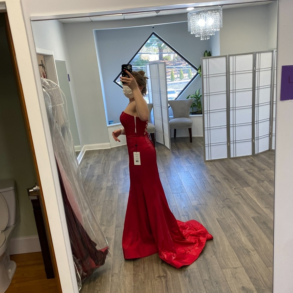 Red Strapless Sherri Hill Dress Size 8